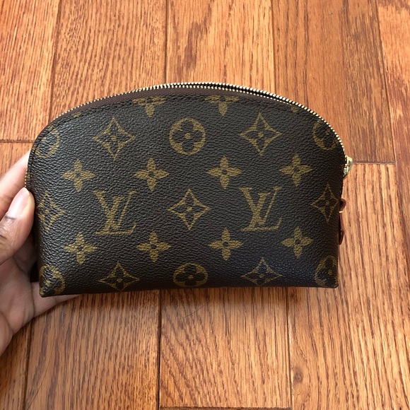 Louis Vuitton Handbags - Louis Vuitton Monogram Cosmetic pochette PM